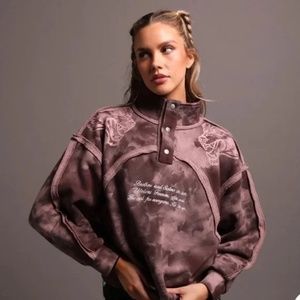 Darc Sport She Wolves Sz Small Mock Neck Acid Wash Marbled Pullover NWOT